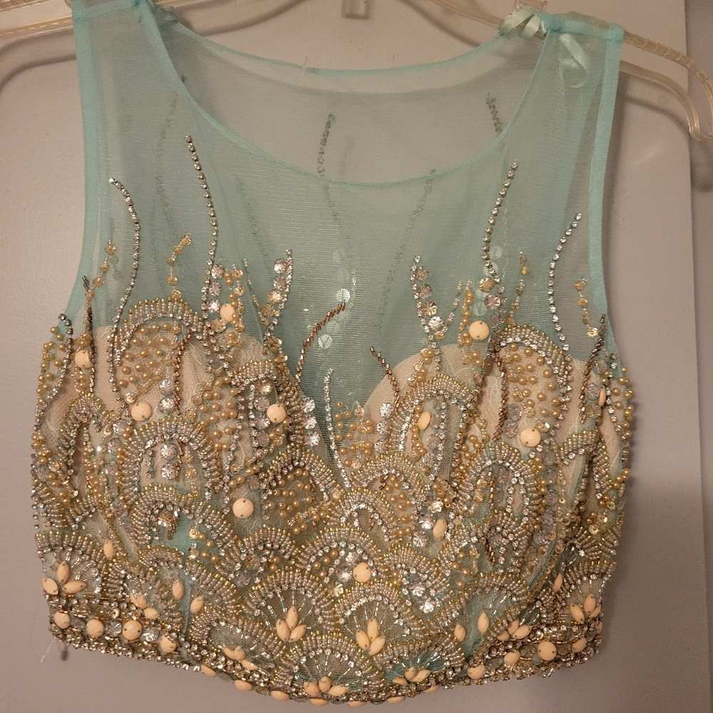 Colors Dress Collection 1422 Prom Dress size 4